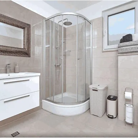 Villa Comfortable In Nature Makarska